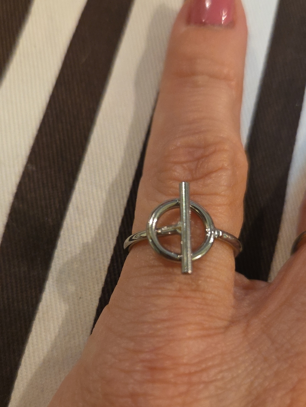 Minimal Sterling Toggle Circle Ring in Silver Color Sz 6  [1375]